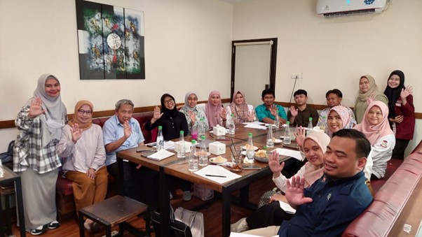 Doc. FGD bersama Petugas Kesehatan Program Tb di Kota Makassar (Istimewa)