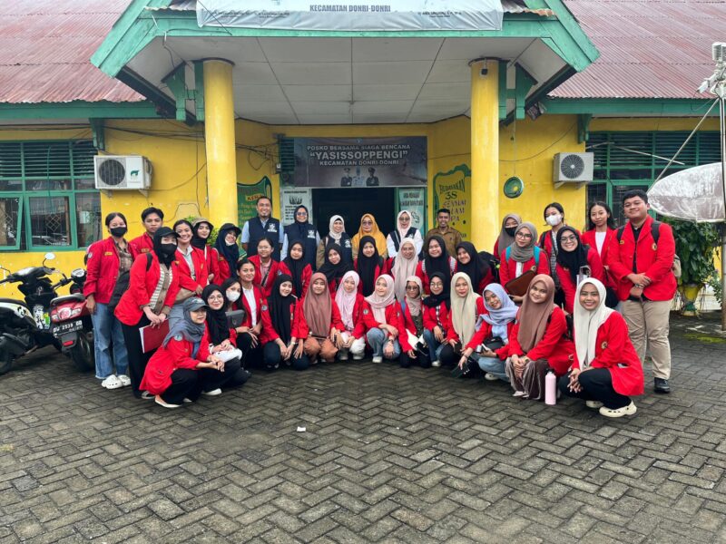 Sesi Dokumentasi Mahasiswa PBL 1 Bersama Pemerintah Kecamatan Donri-Donri